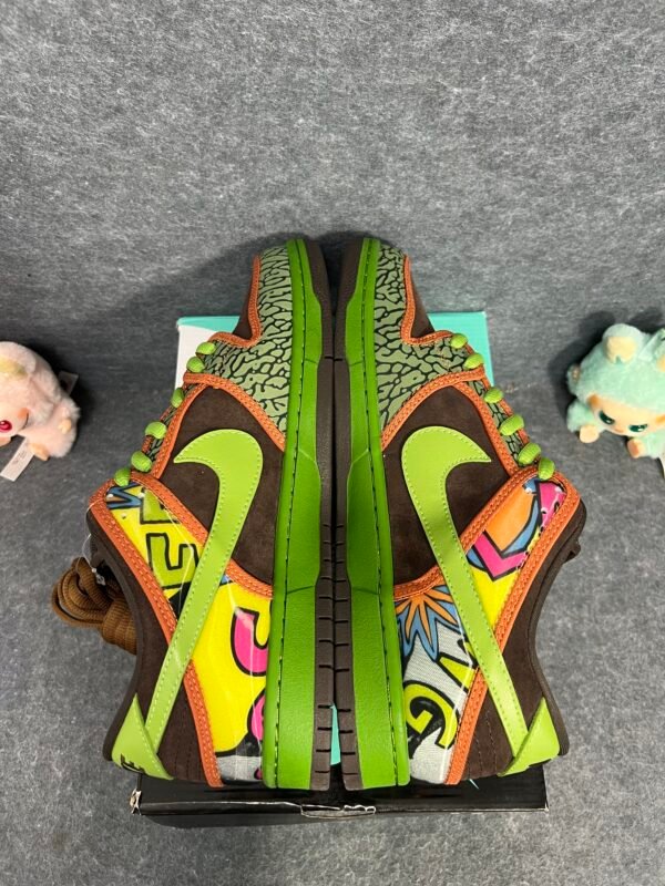 Nike SB Dunk Low De La Soul