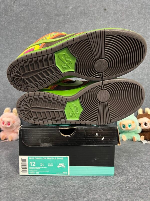 Nike SB Dunk Low De La Soul