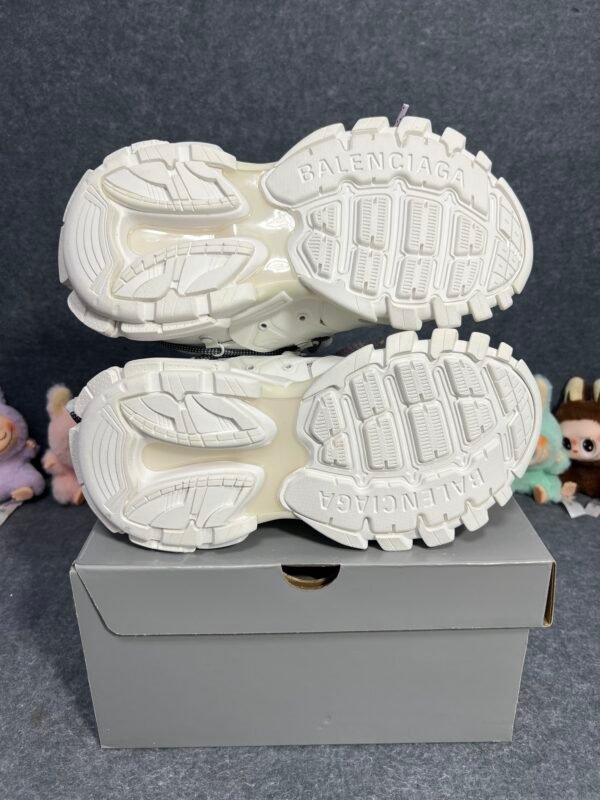 Balenciaga Track Trail Laces