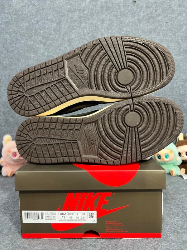 Jordan 1 Retro Low OG SP Travis Scott Mocha