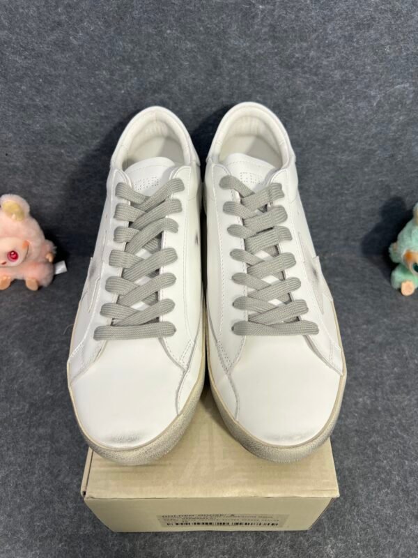 Golden Goose Super-Star