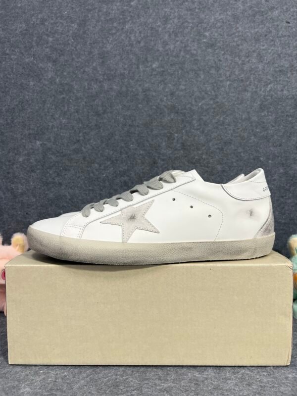 Golden Goose Super-Star