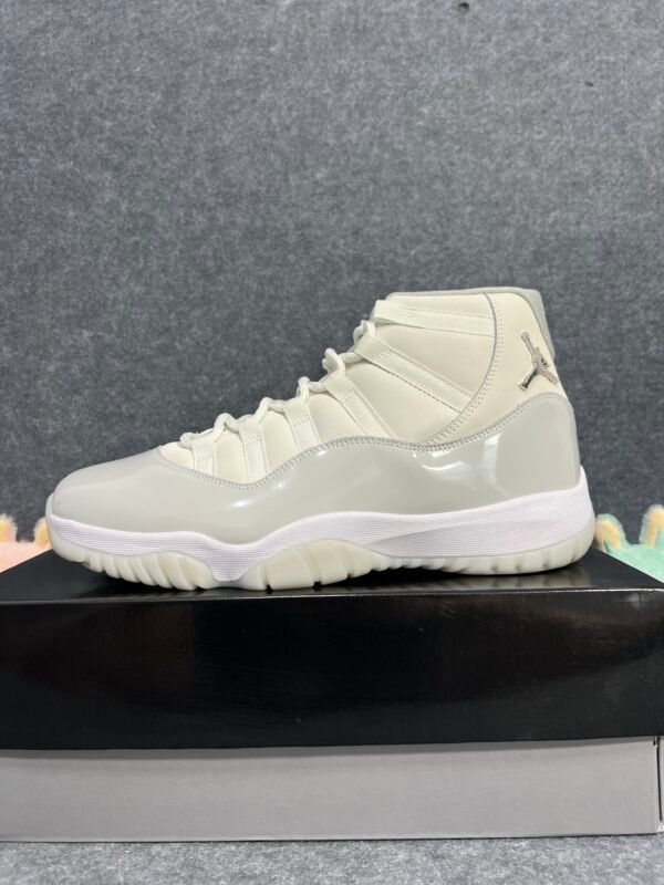 Jordan 11 Retro