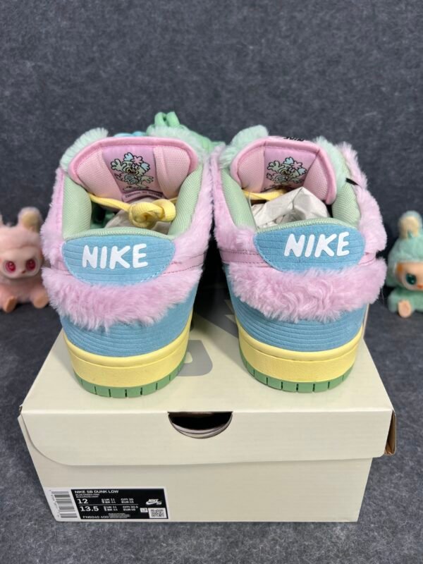 Nike SB Dunk Low Verdy Visty
