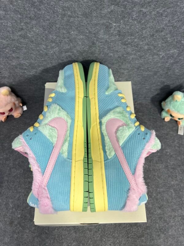 Nike SB Dunk Low Verdy Visty