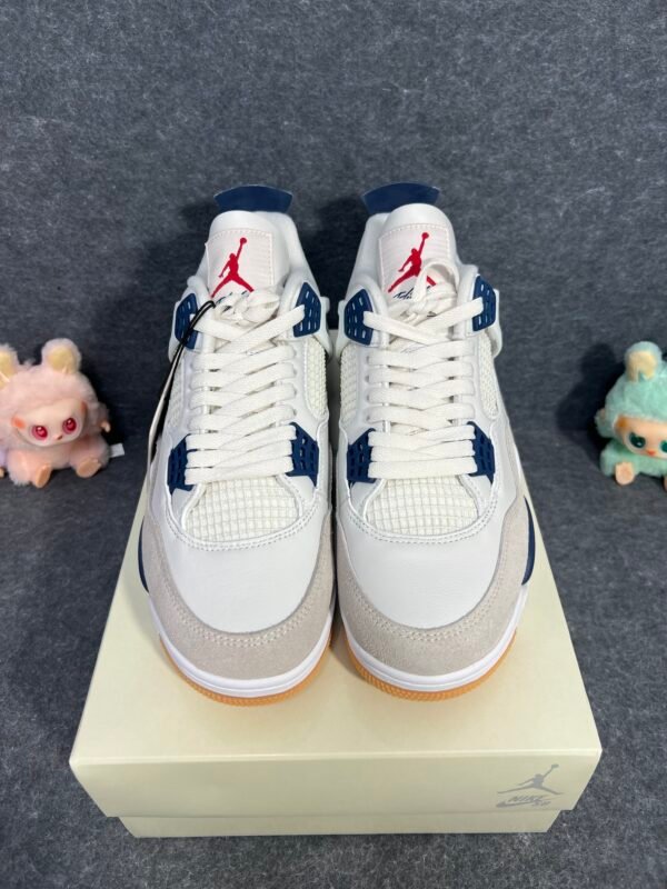 Jordan 4 Retro SB Navy