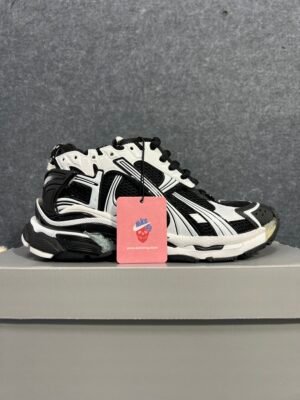 Balenciaga Runner Black White