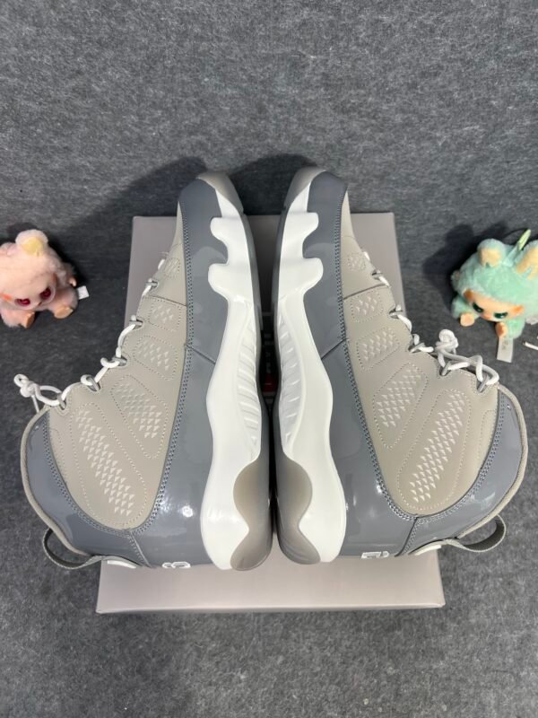Jordan 9 Retro Cool Grey