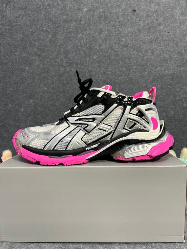 Balenciaga Runner gray powder