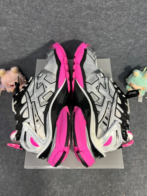 Balenciaga Runner gray powder