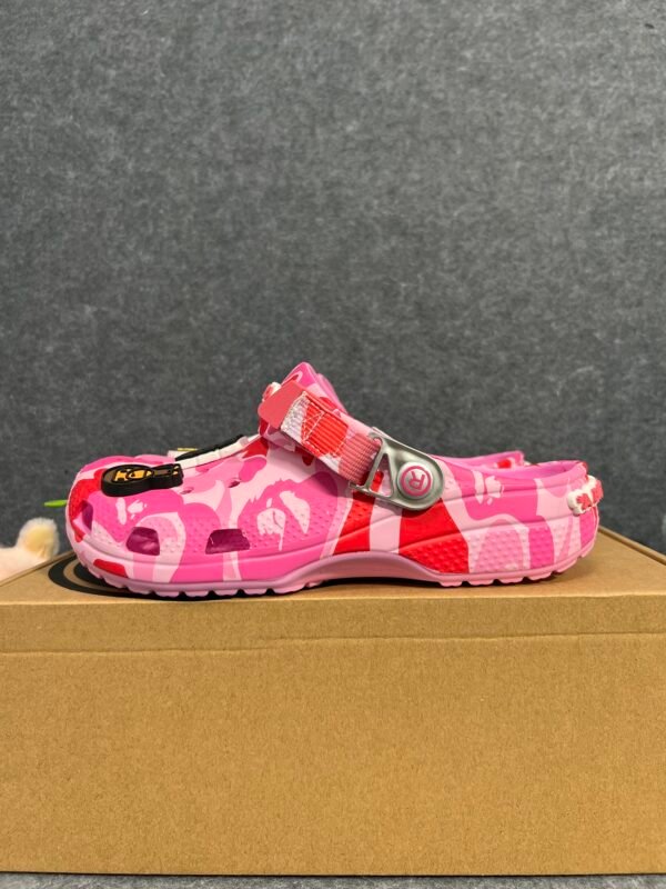 Crocs Classic Clog A Bathing Ape ABC Camo Pink