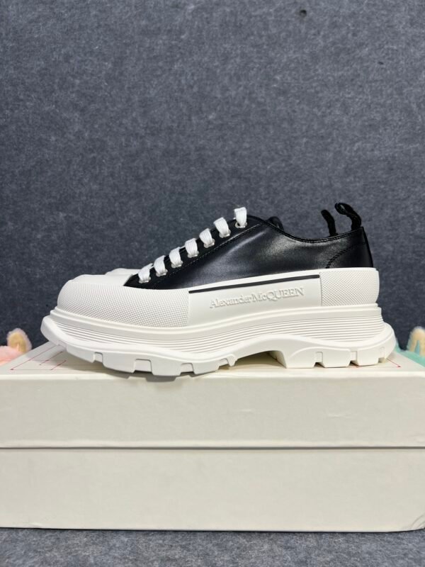 Alexander McQueen Tread Slick Low Lace Up Black White FW21