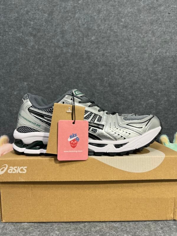 ASICS Gel-Kayano