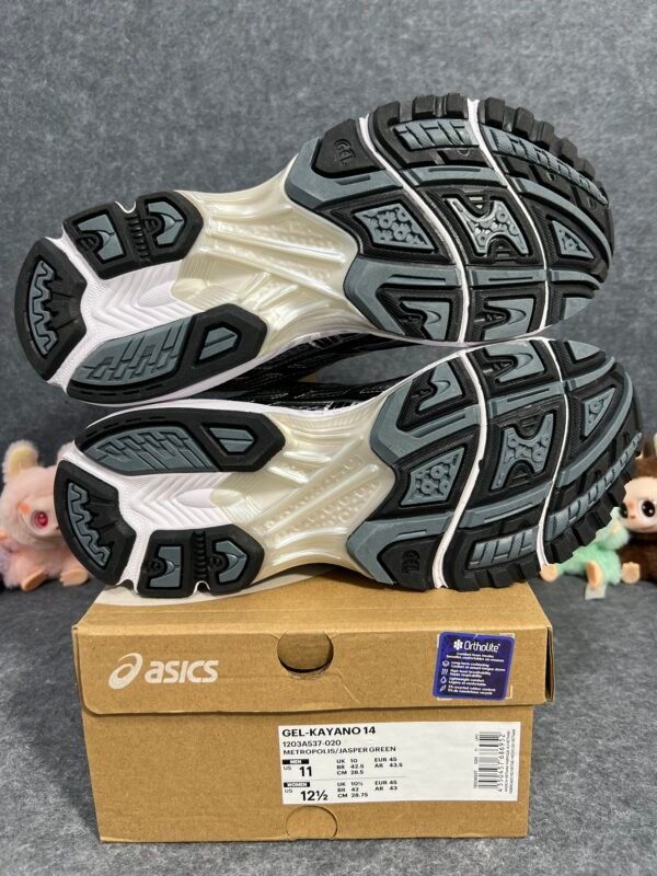 ASICS Gel-Kayano