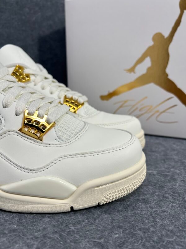 Jordan 4 Retro Metallic Gold
