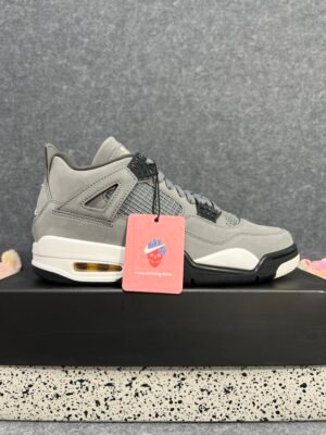 Jordan 4 Retro Cool Grey