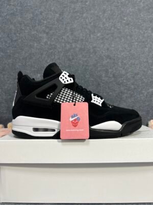 Jordan 4 Retro White Thunder