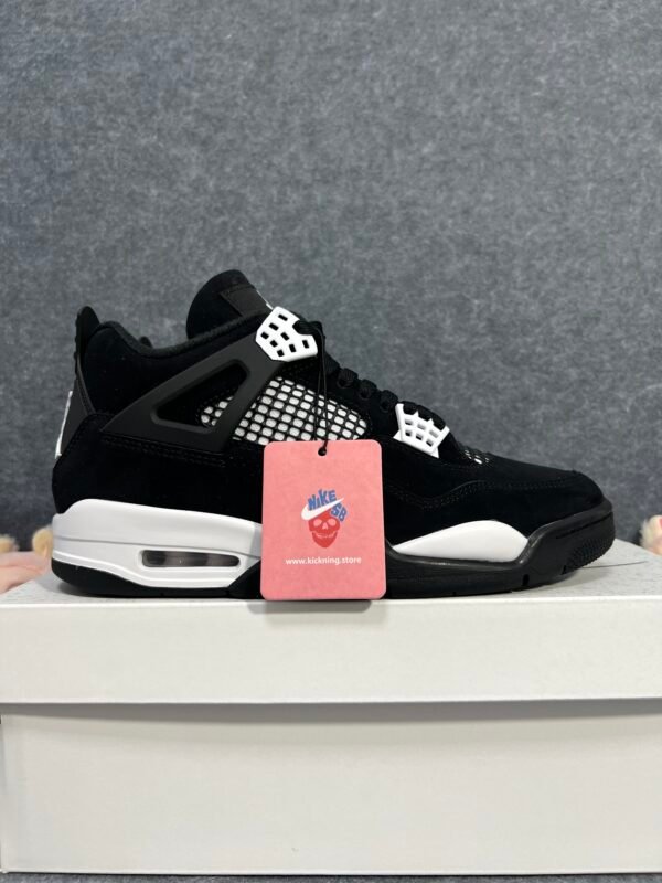 Jordan 4 Retro White Thunder