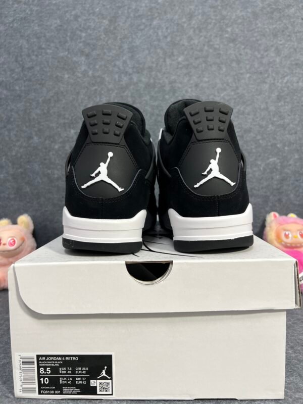 Jordan 4 Retro White Thunder