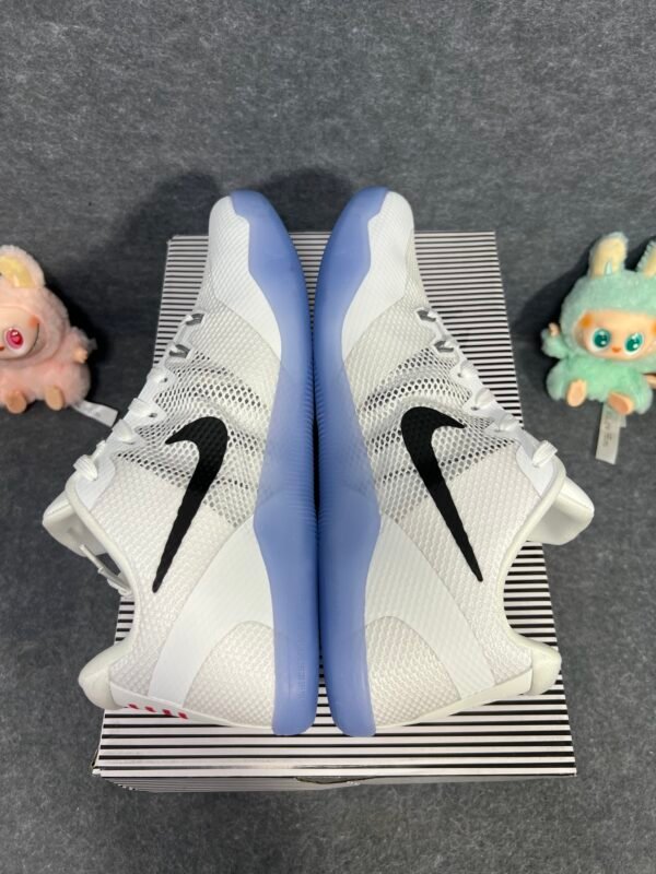 Nike Kobe 11 EM Low Fundamental