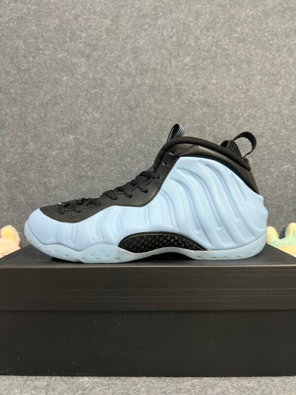Nike Air Foamposite One University Blue