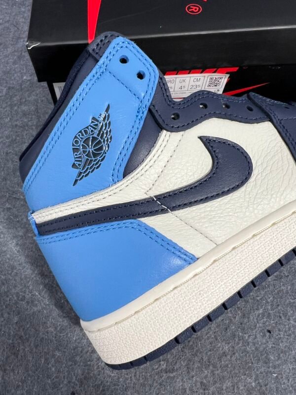 Jordan 1 Retro High Obsidian