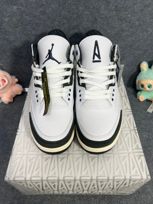Jordan 3 Retro OG SP A Ma Maniére Diffused Blue