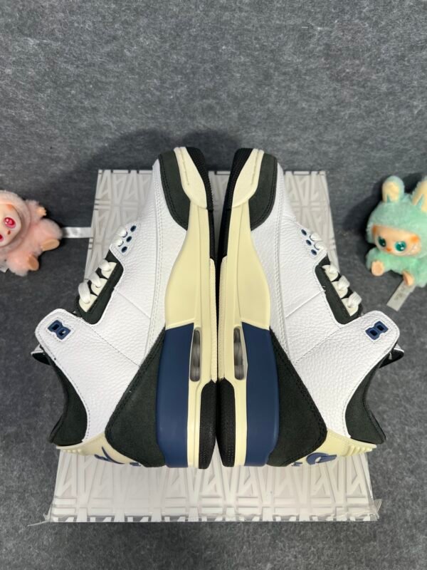 Jordan 3 Retro OG SP A Ma Maniére Diffused Blue