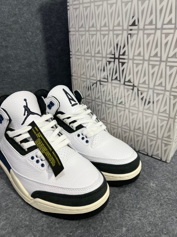 Jordan 3 Retro OG SP A Ma Maniére Diffused Blue