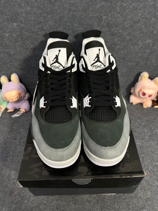 Jordan 4 Retro Fear