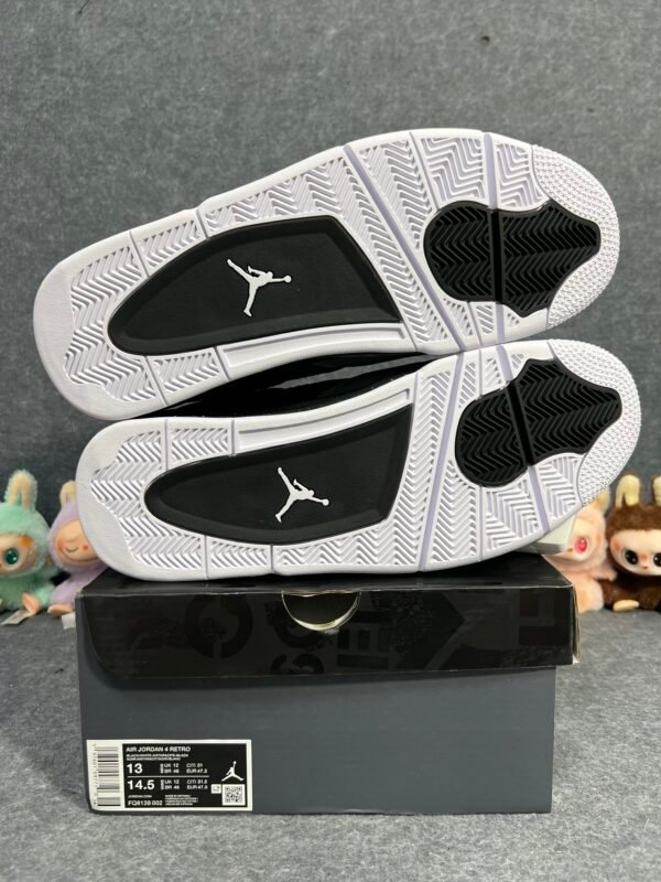 Jordan 4 Retro Fear