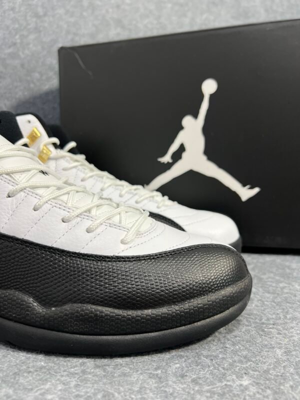Jordan 12 Retro Taxi (2013)