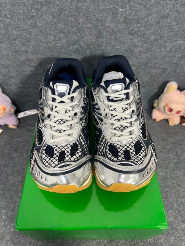 Bottega Veneta orbit