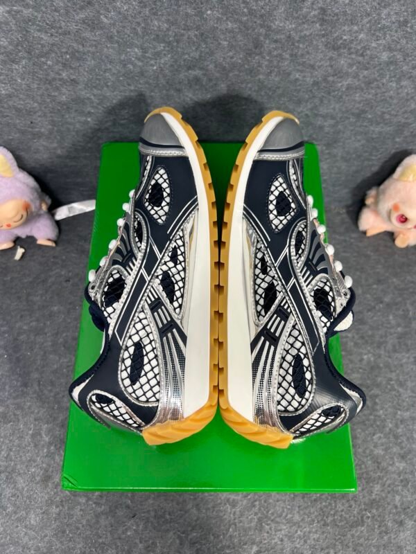 Bottega Veneta orbit