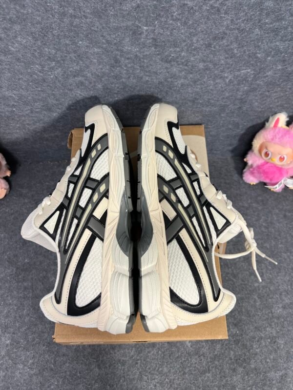 ASICS Gel-NYC 2055 Pale Oak Truffle Grey