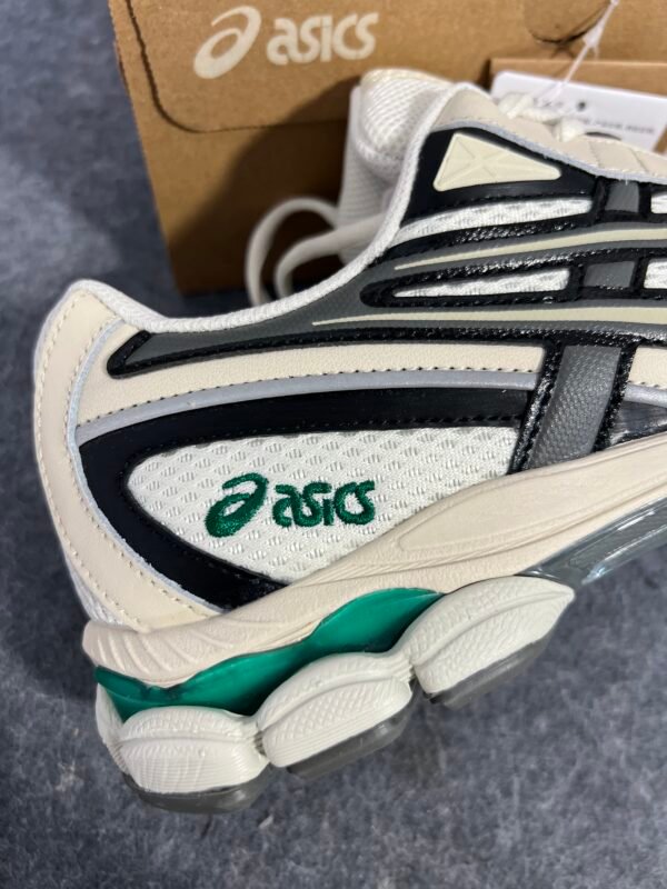 ASICS Gel-NYC 2055 Pale Oak Truffle Grey