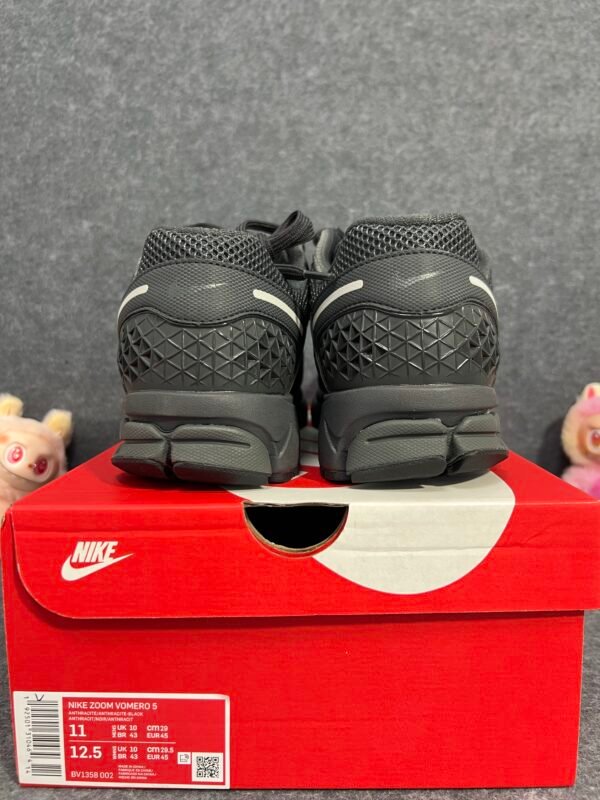 Nike Zoom Vomero 5 Anthracite