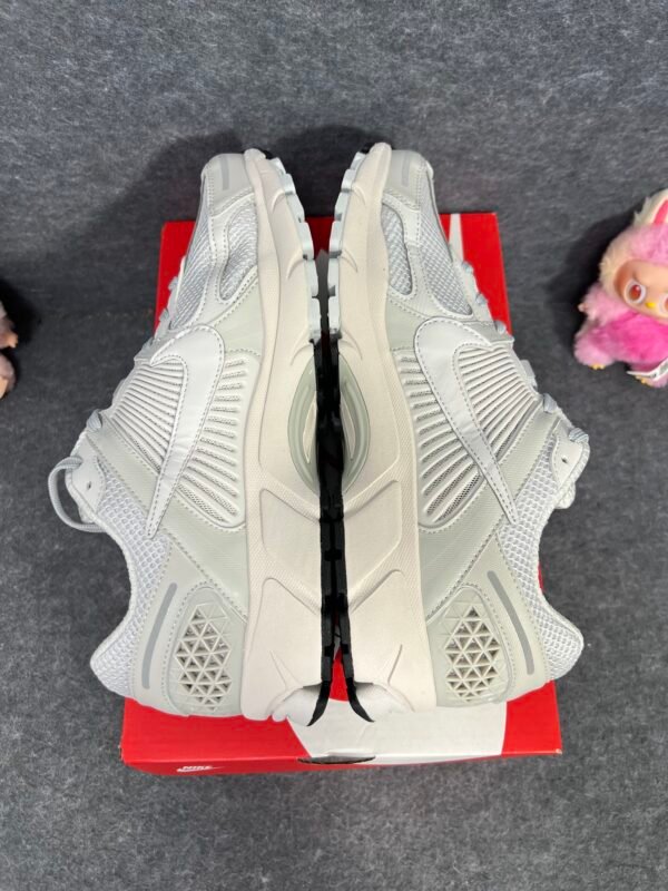 Nike Zoom Vomero 5 SP Vast Grey