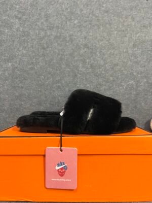 Hermes slide