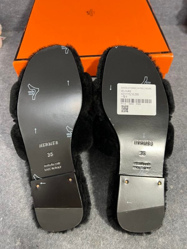 Hermes slide