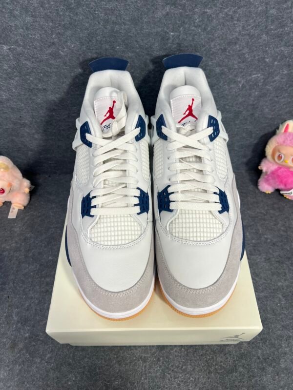 Jordan 4 Retro SB Navy