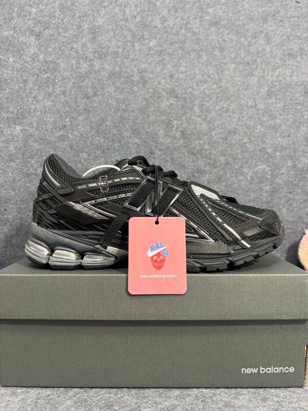 New Balance 1906A Black
