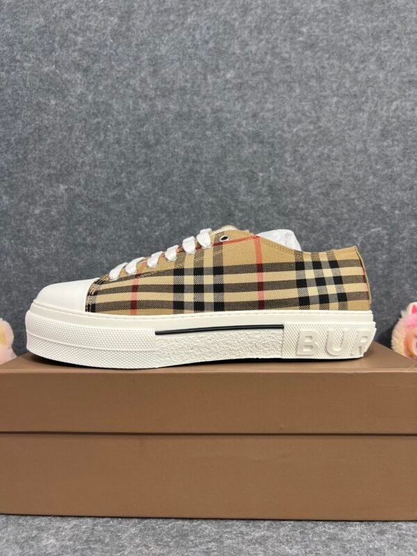 Burberry Low Top House Check Sneaker Taupe Brown