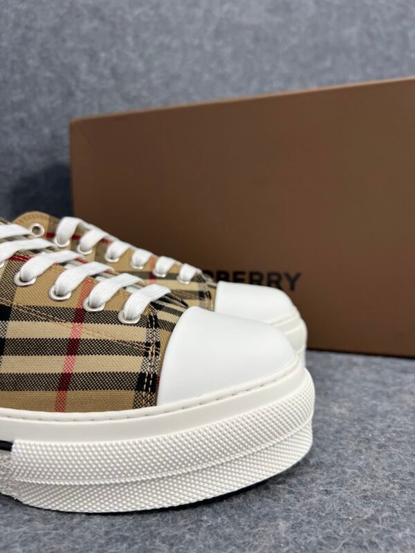 Burberry Low Top House Check Sneaker Taupe Brown