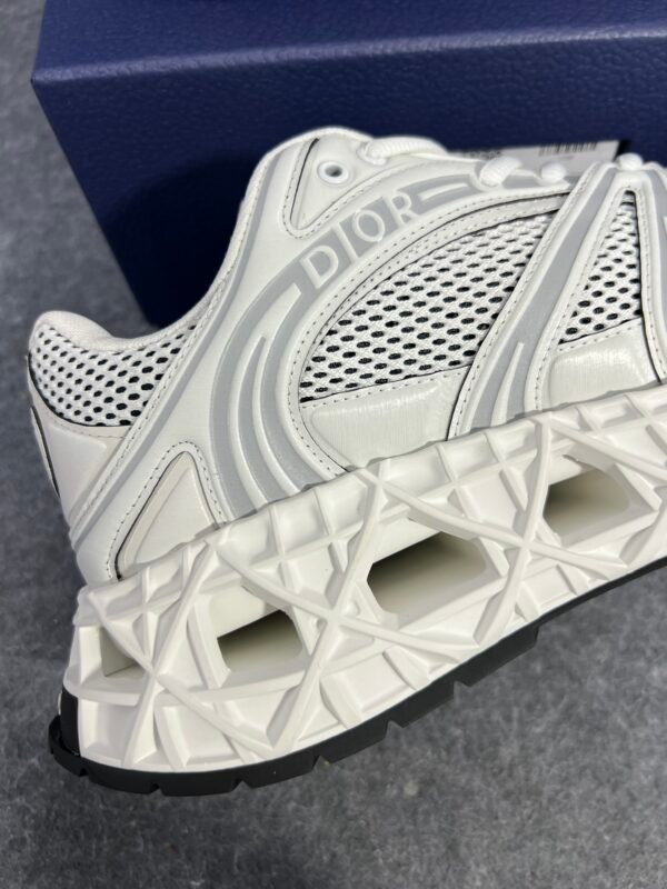 DIOR B35 NXXT White