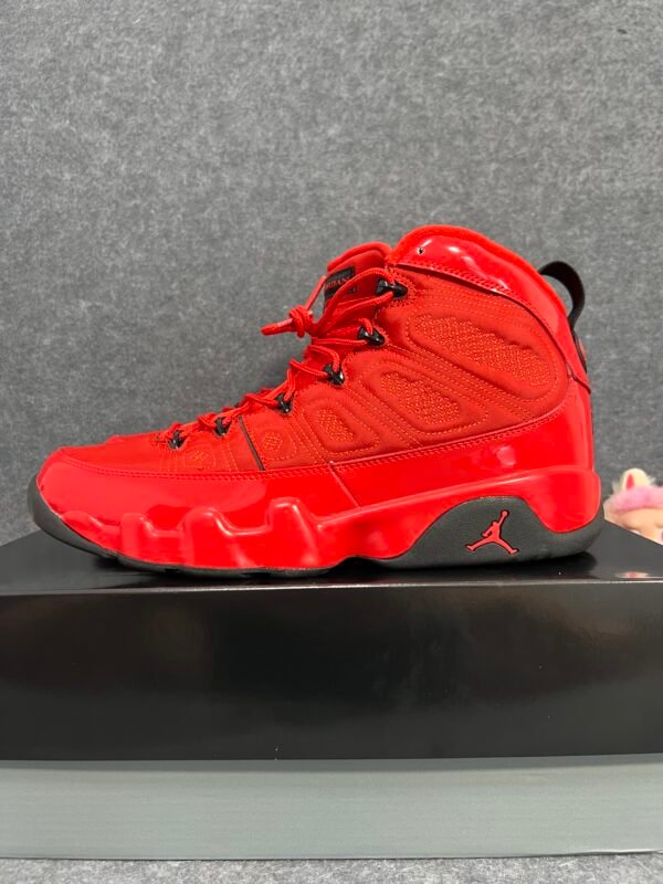 Jordan 9 Retro Chile Red