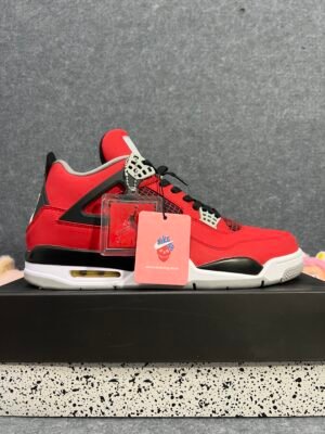 Jordan 4 Retro Toro Bravo