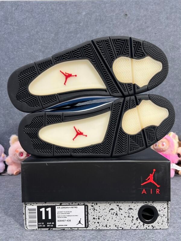 Jordan 4 Retro Travis Scott Cactus Jack