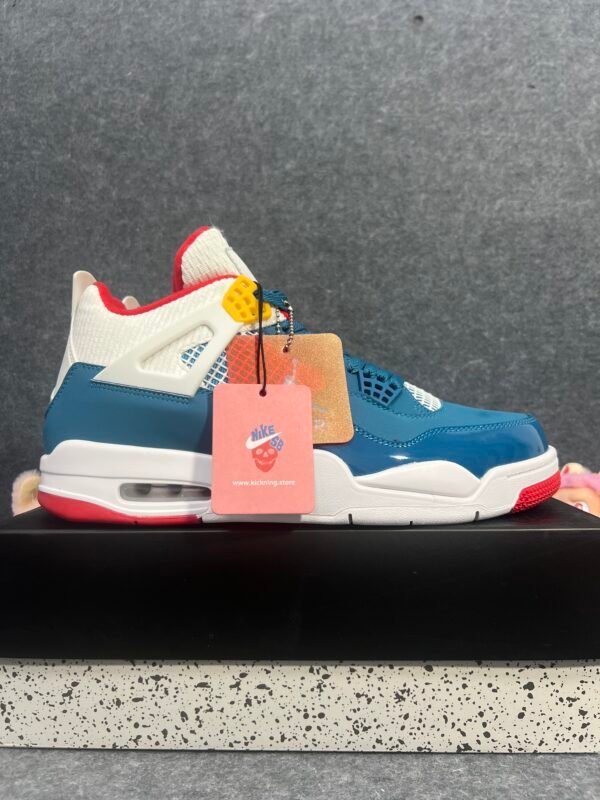 Jordan 4 Retro Messy Room
