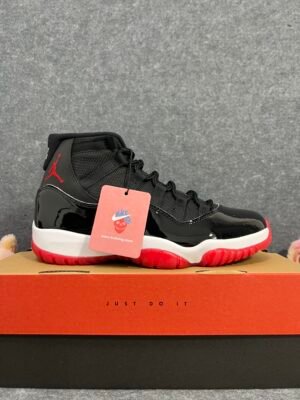 Jordan 11 Retro Playoffs Bred (2019)